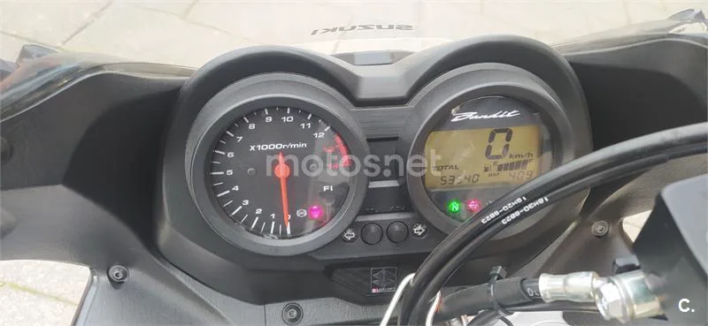 Suzuki Bandit 650 S – Vista 3