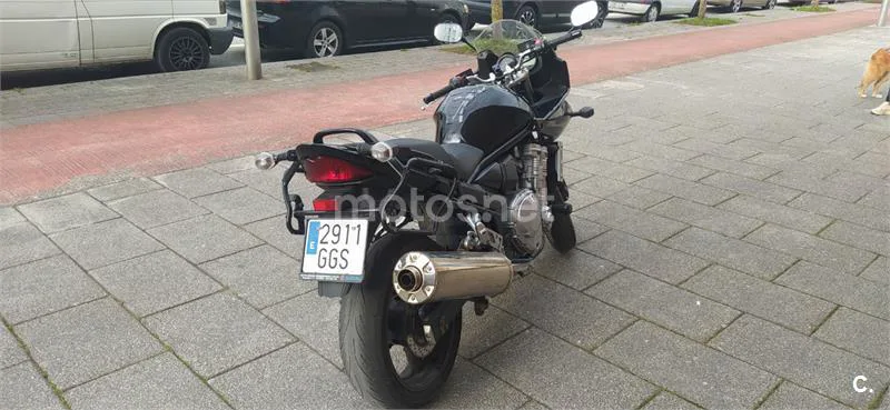 Suzuki Bandit 650 S – Vista 7