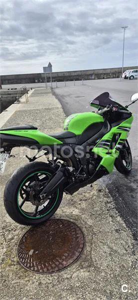 Kawasaki ZX 6 RR – Vista 4