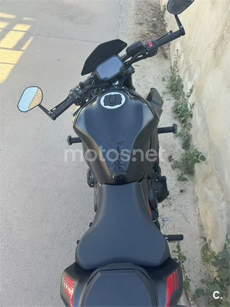 Kawasaki Z900 - Vista 5