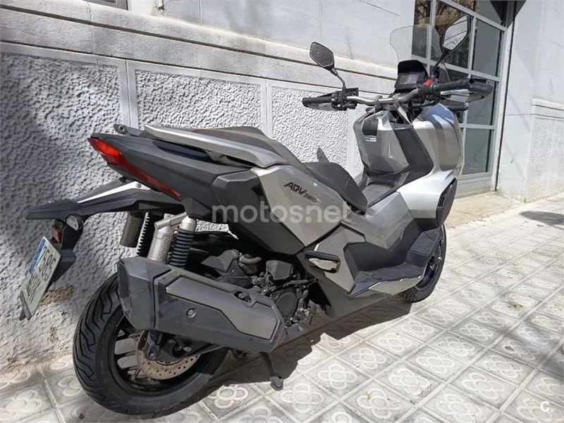 Honda ADV 350 – Vista 5