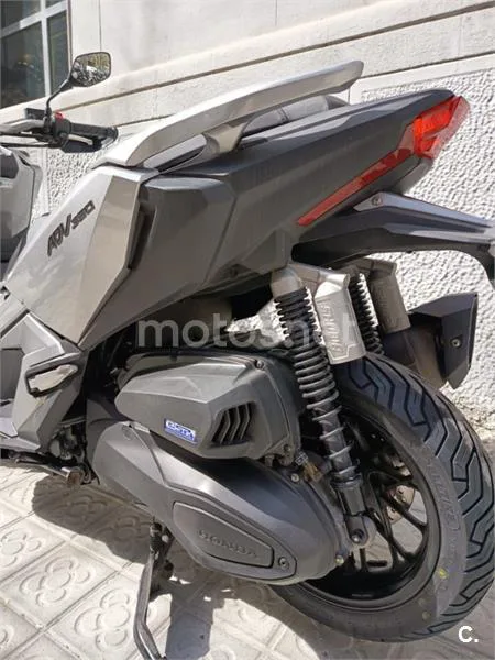 Honda ADV 350 – Vista 6