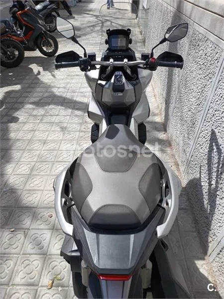 Honda ADV 350 – Vista 7