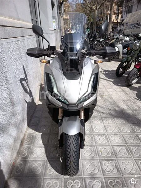 Honda ADV 350 – Vista 8