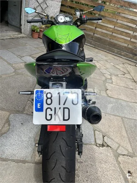 Kawasaki Z 750 – Vista 6