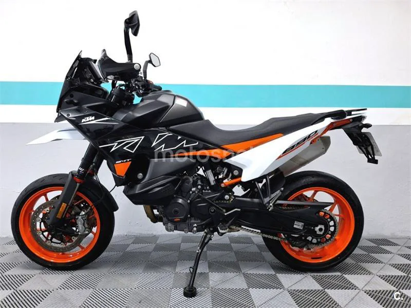 KTM 890 – Vista 5