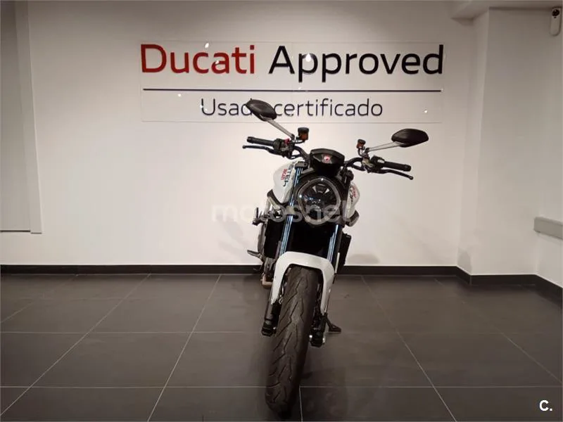 Ducati Monster – Vista 4