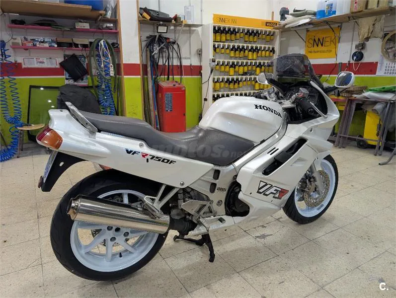 Honda VFR 750 – Vista 2