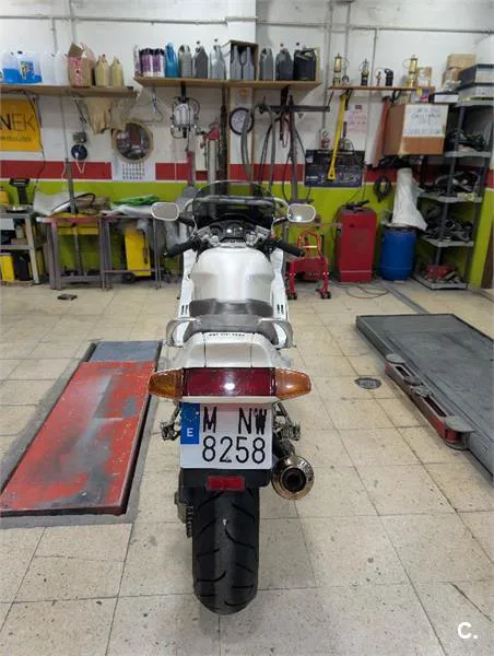 Honda VFR 750 – Vista 4