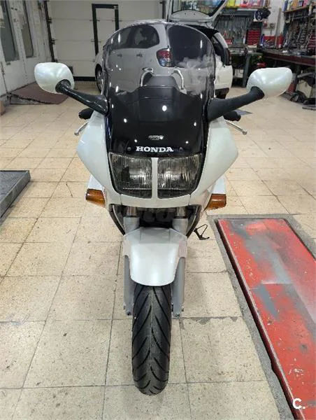 Honda VFR 750 – Vista 6