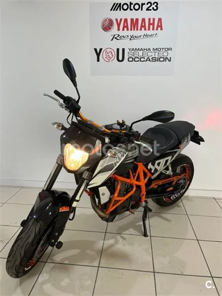 KTM 690 Duke – Vista 4