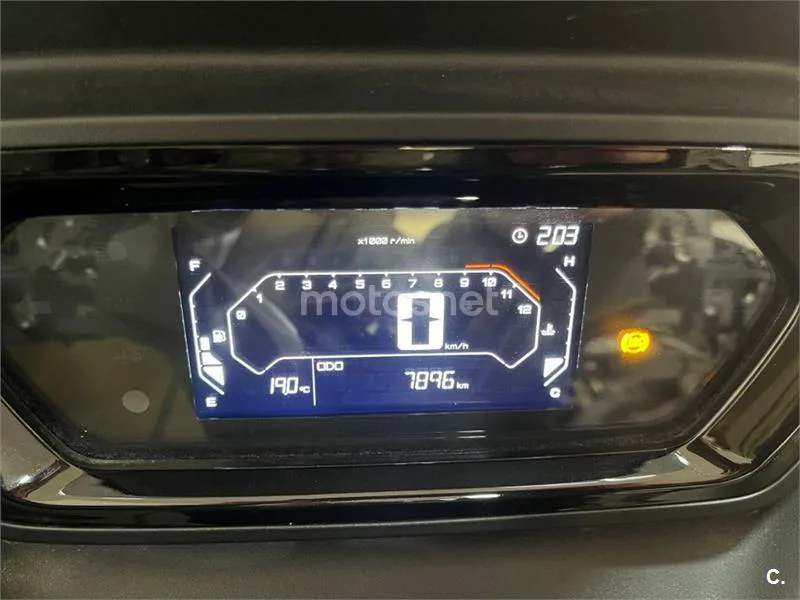 Yamaha XMAX 300 – Vista 4