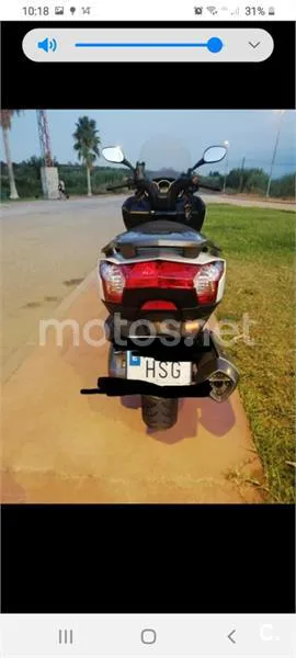 Kymco Super Dink 300i – Vista 2