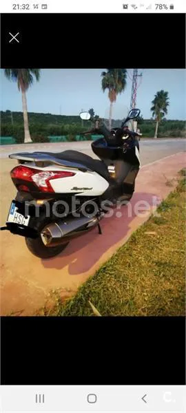 Kymco Super Dink 300i – Vista 6