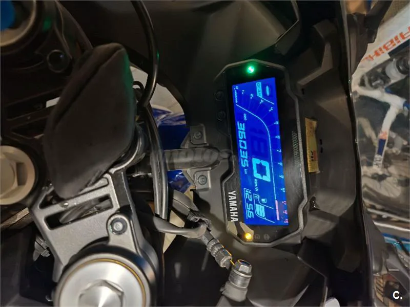 Yamaha R125 – Vista 4