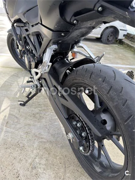 Honda CB 125 R – Vista 4