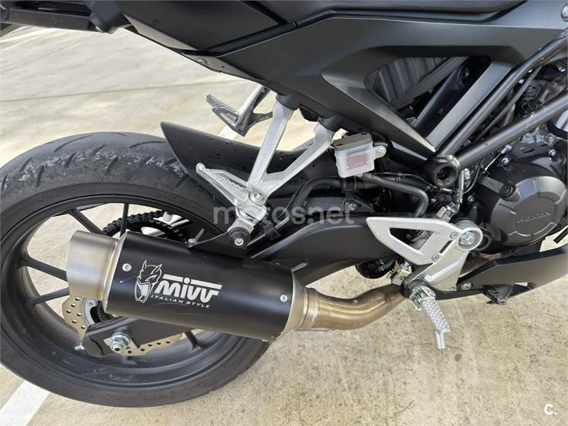 Honda CB 125 R – Vista 6