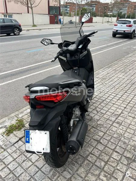 Yamaha XMAX 250 – Vista 9