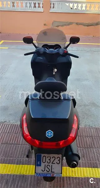 Piaggio X EVO 125 – Vista 3
