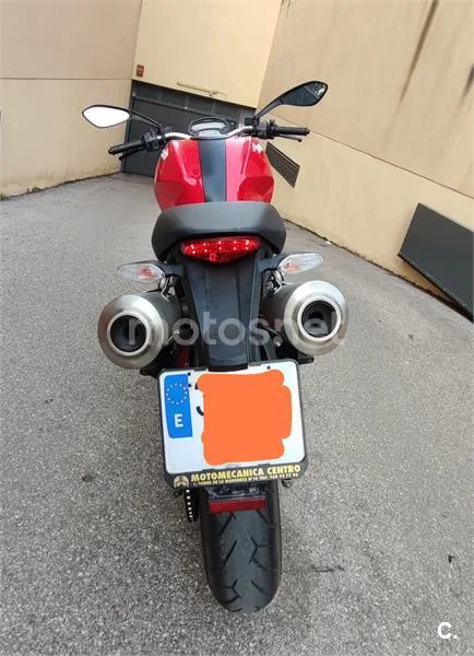 Ducati Monster 696 – Vista 2