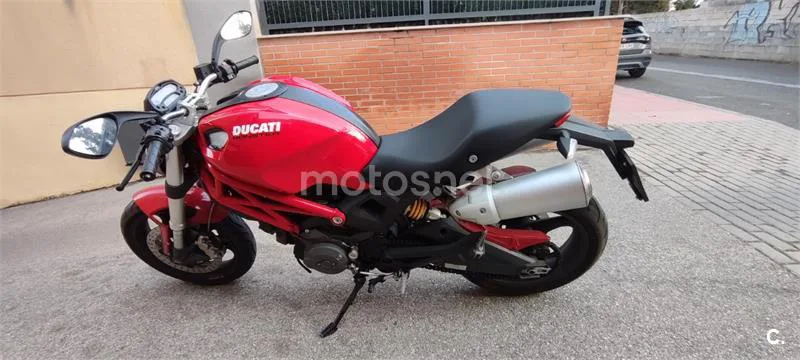 Ducati Monster 696 – Vista 4