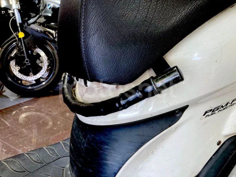 Honda SH125i - Vista 18