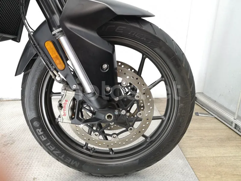 Triumph Tiger 900 – Vista 10