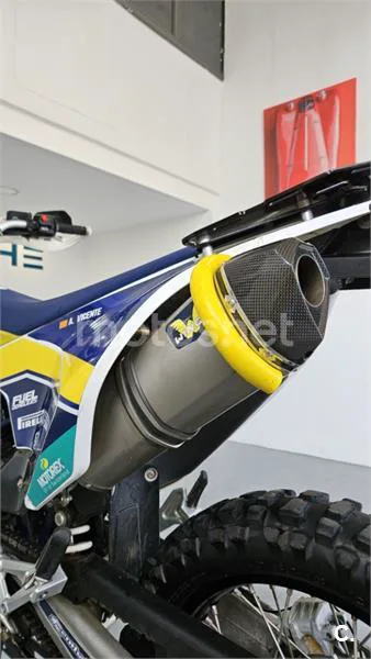 Husqvarna 701 Enduro – Vista 4