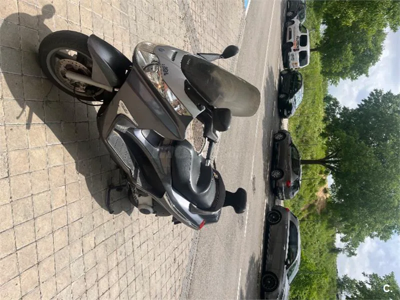 Piaggio X8 125 1200 € 2007 Madrid - 2