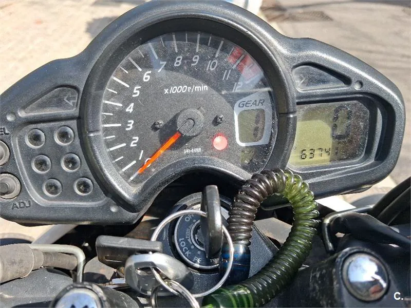Suzuki SV 650 – Vista 5