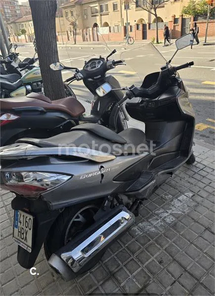 Suzuki Burgman 400 – Vista 3