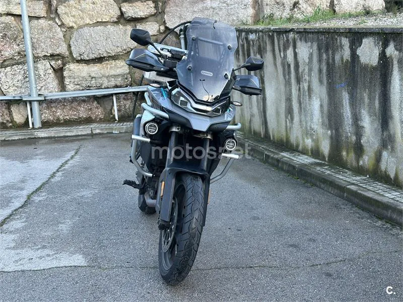 CFMOTO 800MT – Vista 3