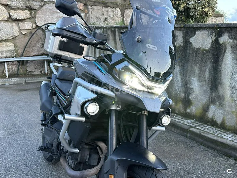 CFMOTO 800MT – Vista 8