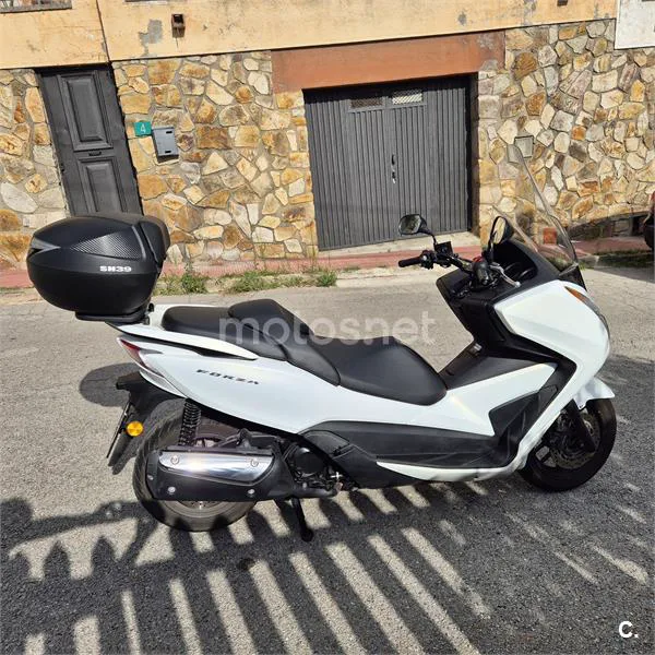 Honda NSS 300 Forza – Vista 2