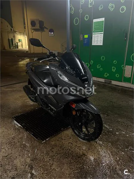 Honda PCX 125 – Vista 6