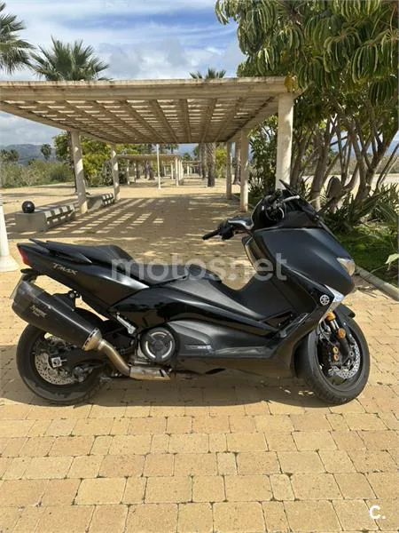 Yamaha TMAX – Vista 4