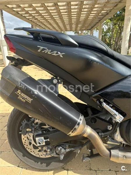 Yamaha TMAX – Vista 7