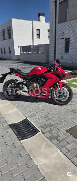 Honda CBR 650 R – Vista 4