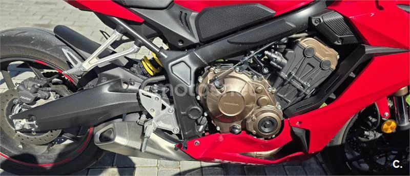Honda CBR 650 R – Vista 8