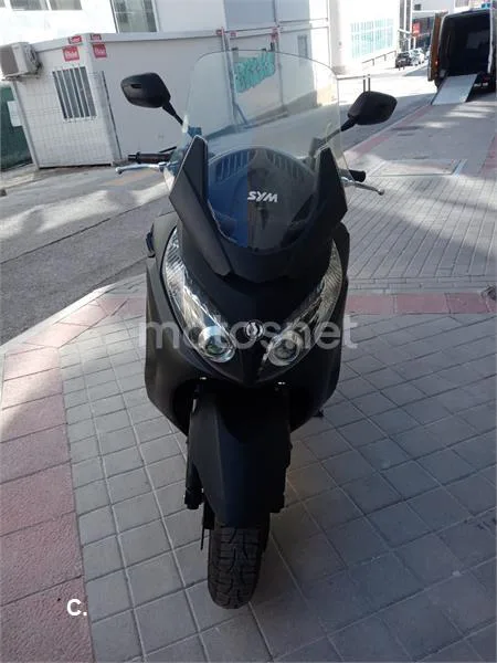 SYM Maxsym 600 – Vista 3