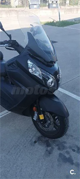 SYM Maxsym 600 – Vista 2