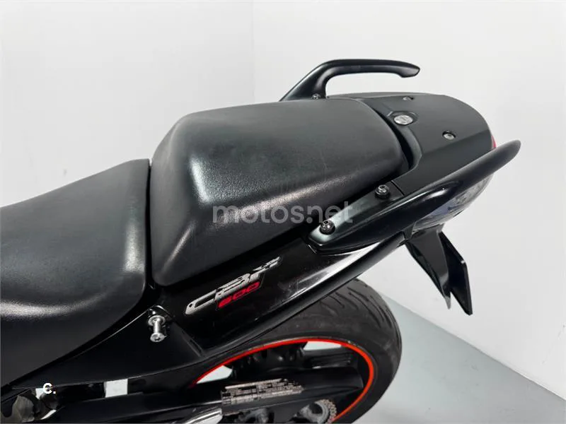 Honda CBF 600 N – Vista 19