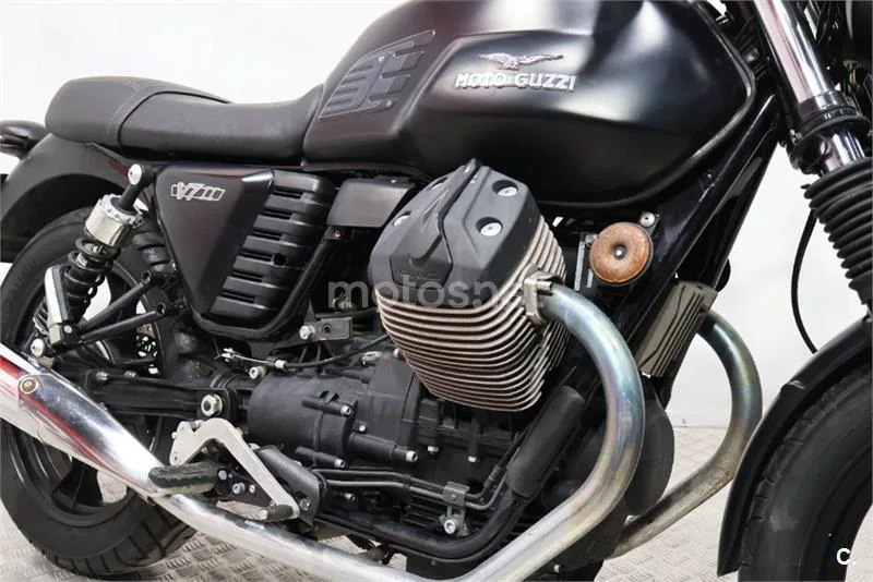 Moto Guzzi V7 II – Vista 12