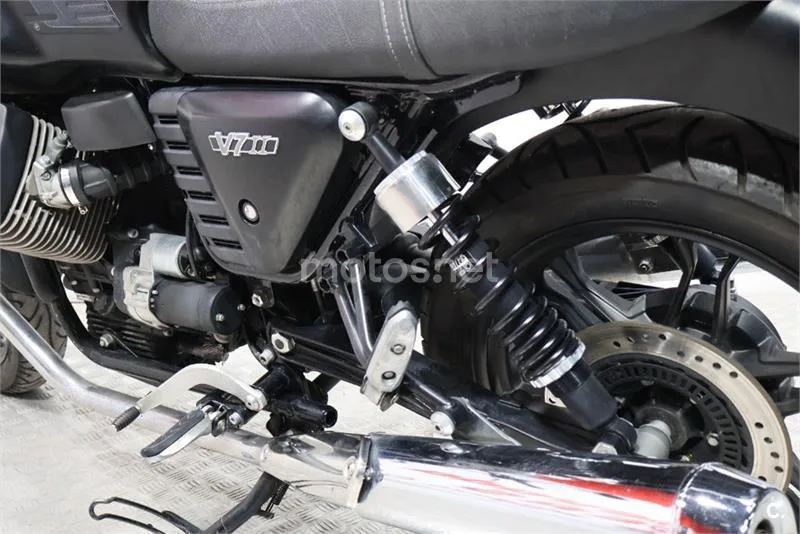 Moto Guzzi V7 II – Vista 14