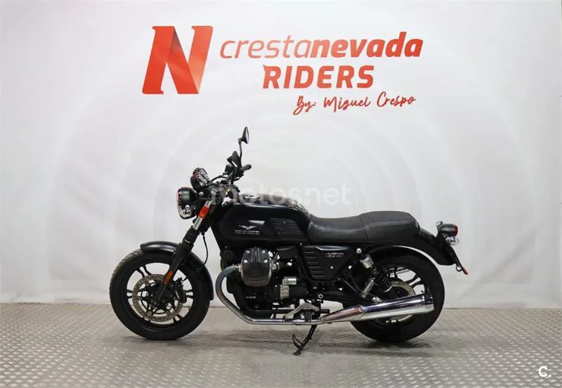Moto Guzzi V7 II – Vista 3
