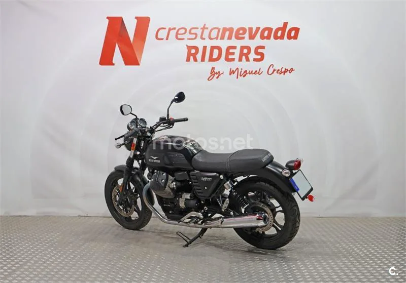 Moto Guzzi V7 II – Vista 10