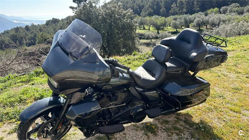 Harley-Davidson Street Glide – Vista 4