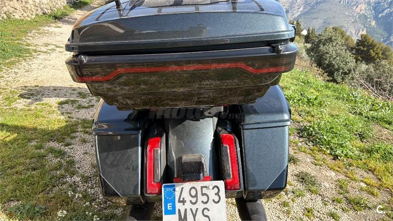 Harley-Davidson Street Glide – Vista 7