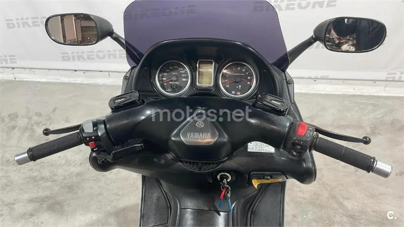 Yamaha TMAX 500 – Vista 8