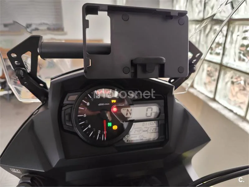 Suzuki V-Strom 650 XT – Vista 9